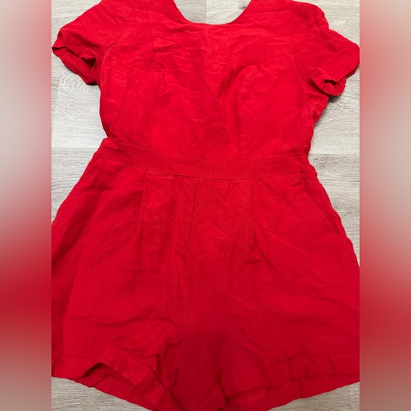 Banana Republic Red short Jumpsuit with back Zip and Pockets - Picture 3 of 9
